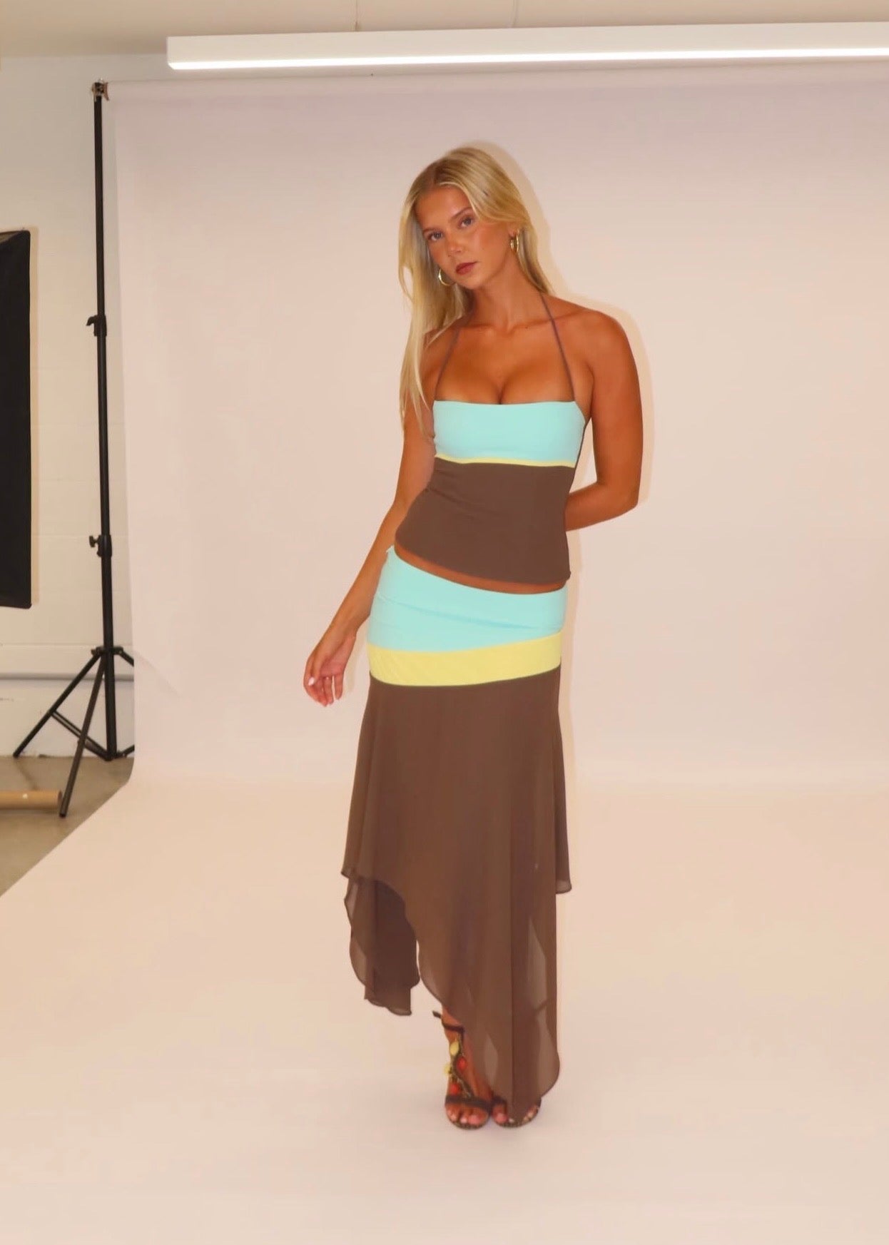 I Am Delilah Iris Set in Mocha