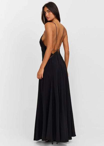 Sasha Therese Posey Maxi in Black