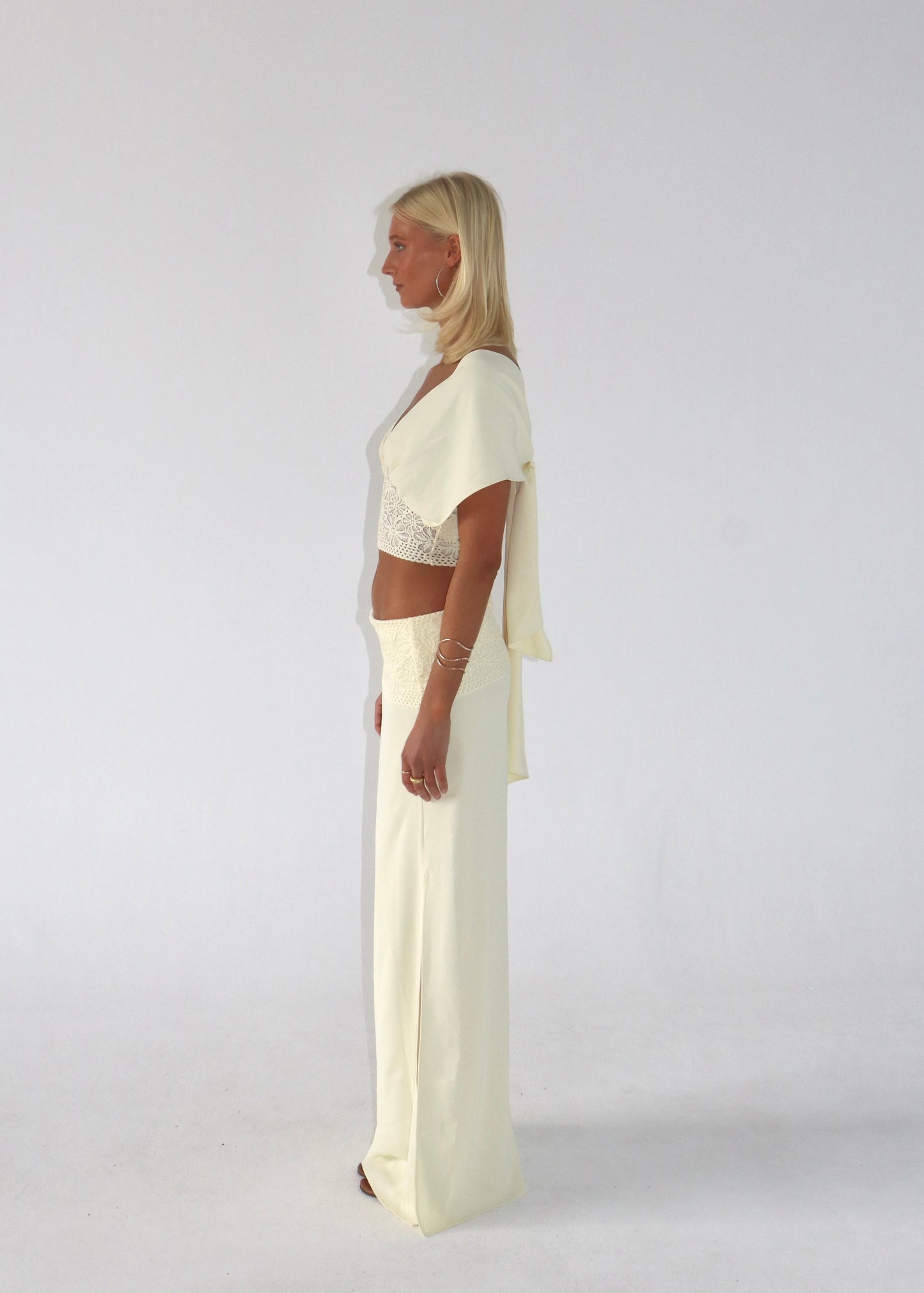 Solamusa Isla Set in Butter Yellow