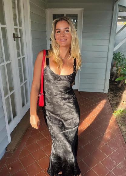 Realisation Par Allegra Maxi in Black