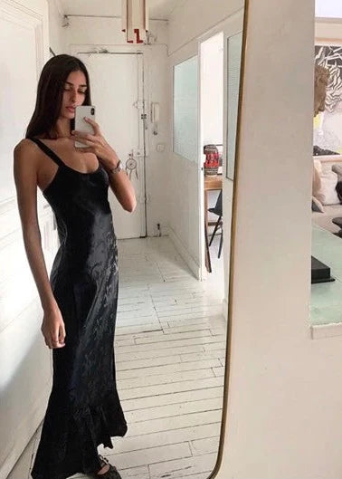 Realisation Par Allegra Maxi in Black